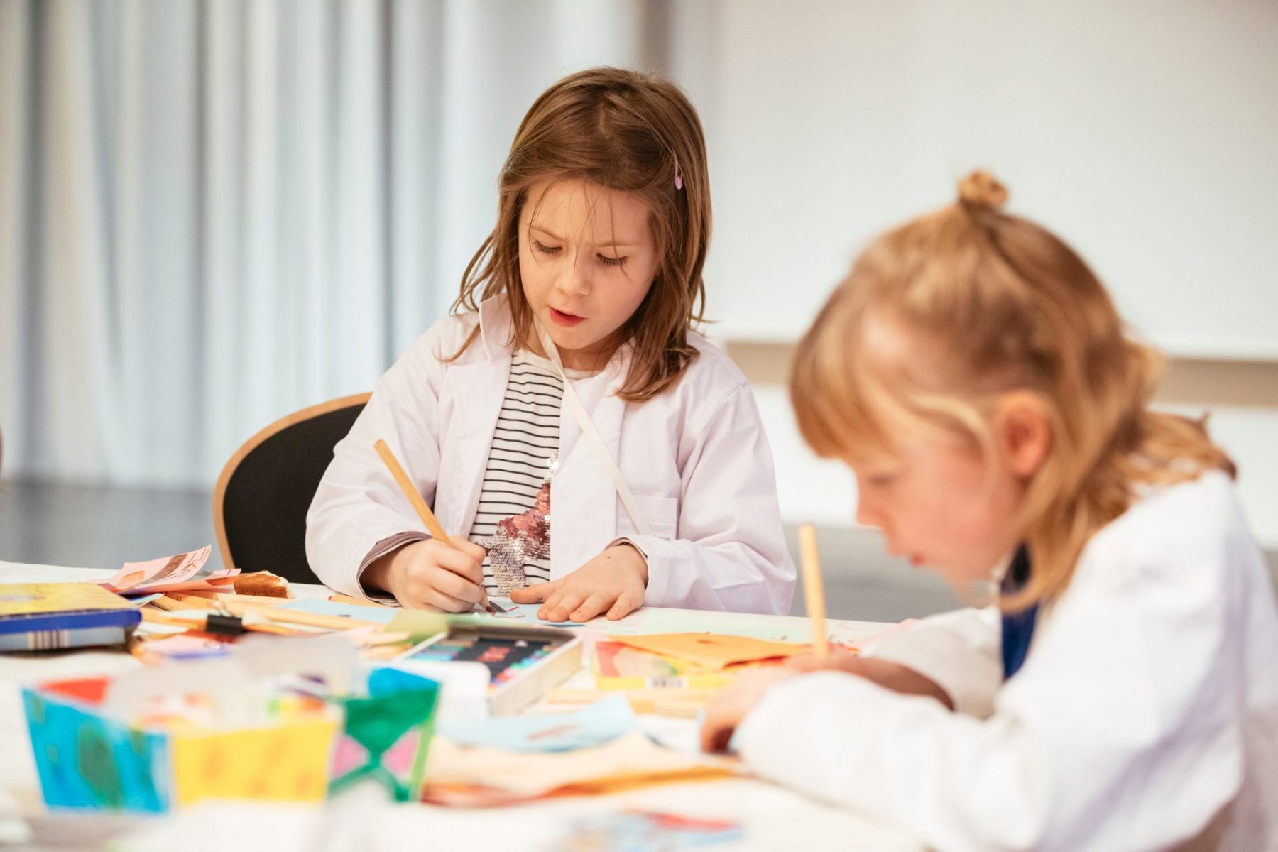 C2C Congress Kinder beim Basteln